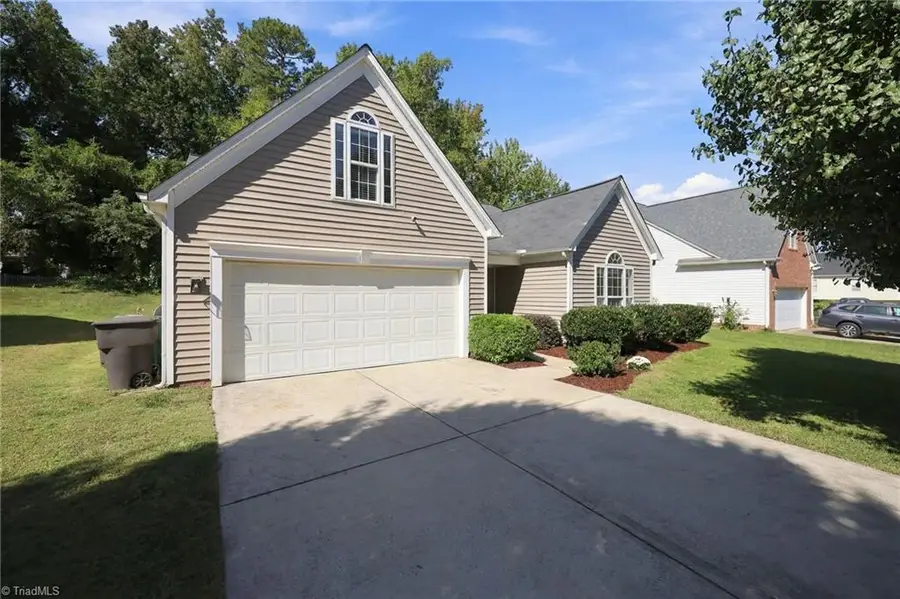 3339 Cherrybrook Drive, Jamestown, NC 27282 - #2