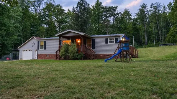 1060 Burch Tree Road, King, NC 27021