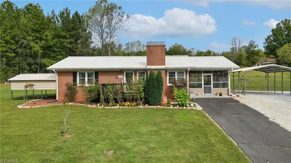 374 Tom Cook Road, Mount Airy, NC 27030