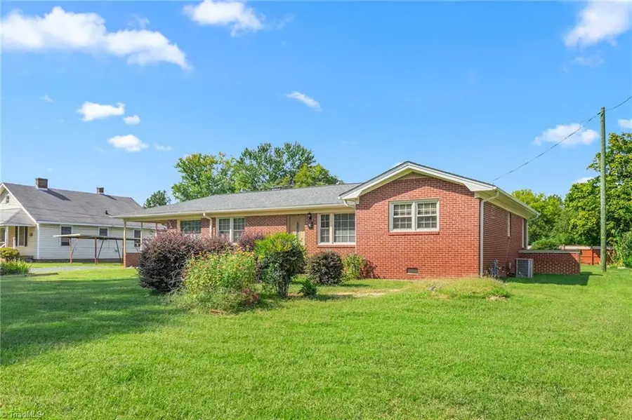 126 Andrews Avenue, Graham, NC 27253 - #3