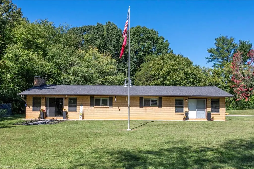 490 Pinecroft Boulevard, Lexington, NC 27295 - #1