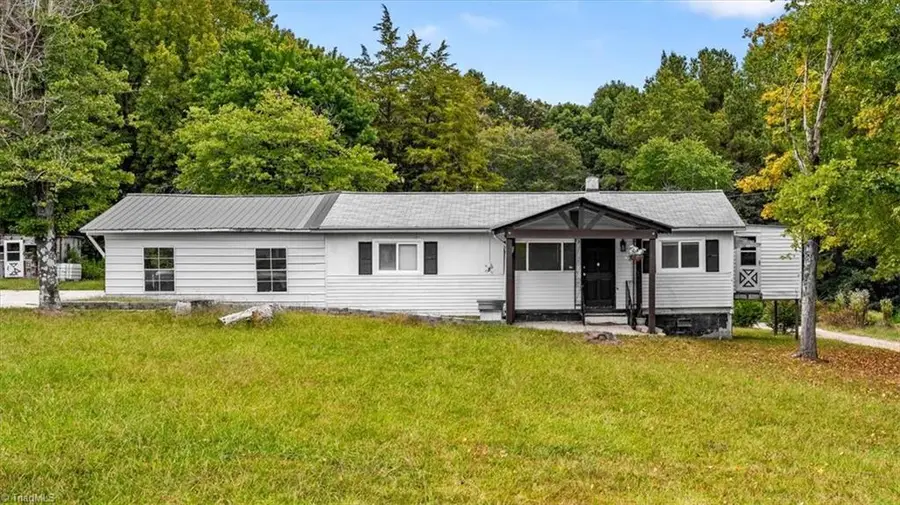 353 Sunshine Heights Road, Ramseur, NC 27316 - #2