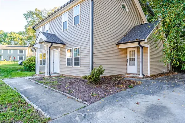 3 Ivyglen Court, Greensboro, NC 27406