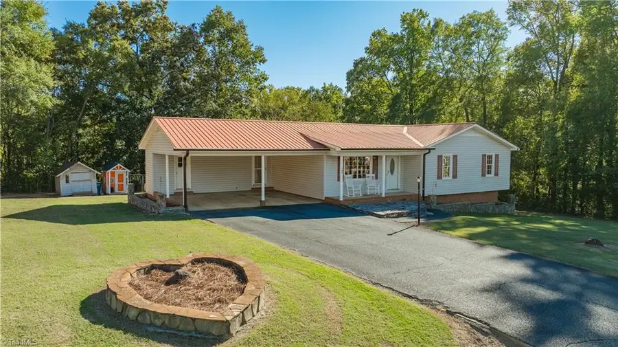 149 Seeley Drive, Denton, NC 27239 - #2
