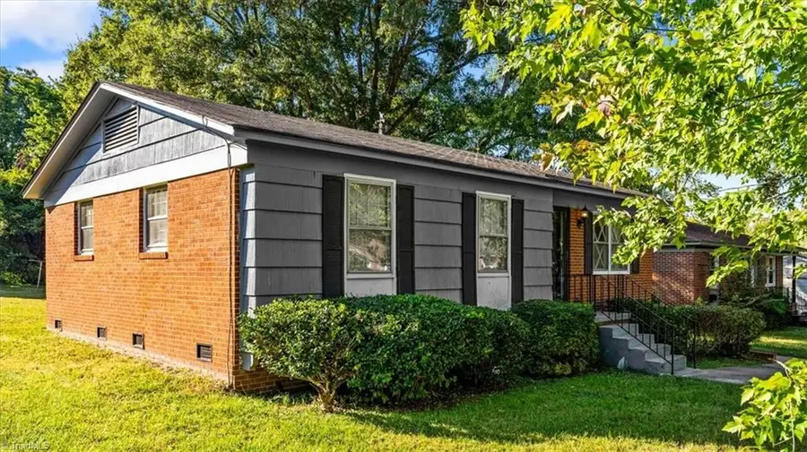 1505 Woodbriar Avenue, Greensboro, NC 27405 - #3
