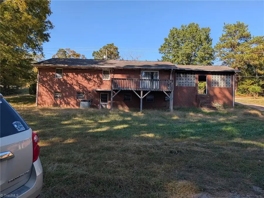 1186 E Holly Grove Road, Lexington, NC 27292 - #2
