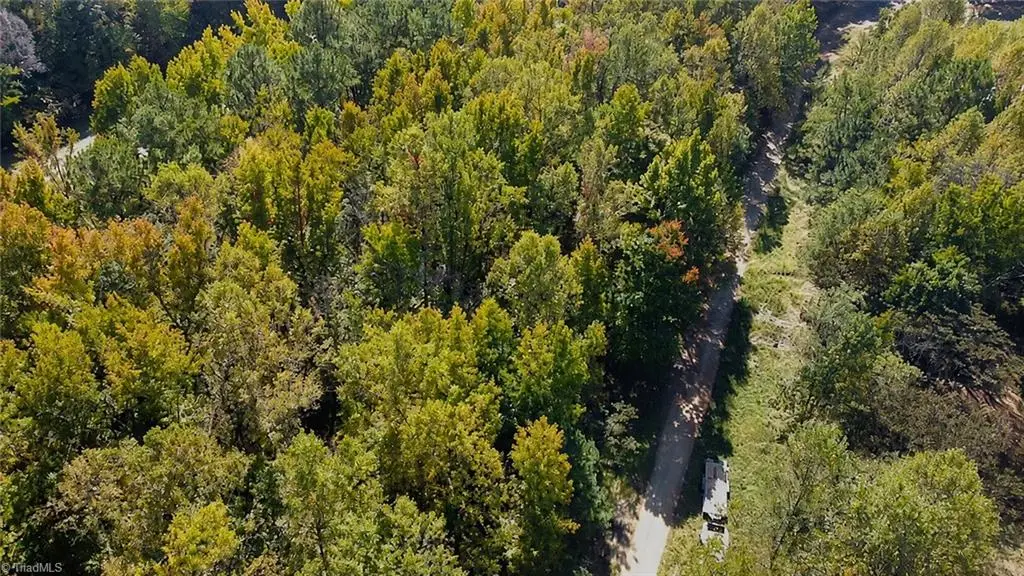 163 E Hunting Ridge Drive, Thomasville, NC 27360 - #1