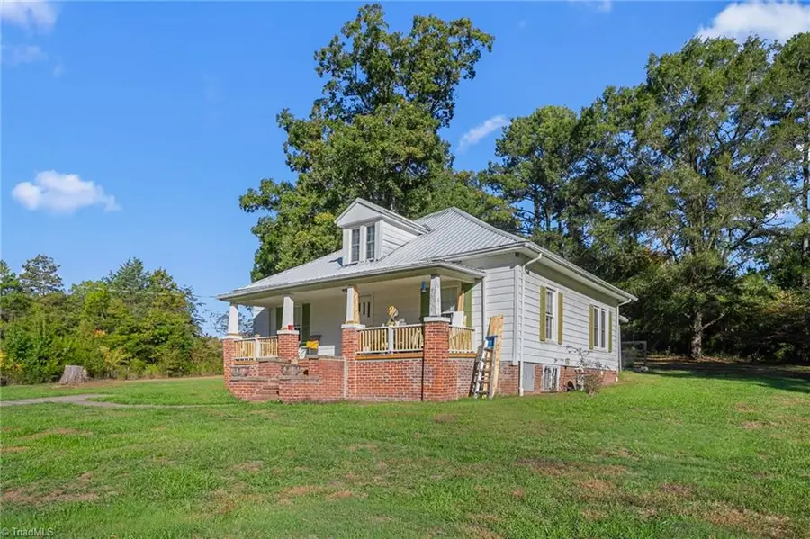 1729 Ashby Street, Eden, NC 27288 - #2