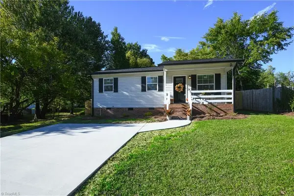 2205 Gable Way, High Point, NC 27262