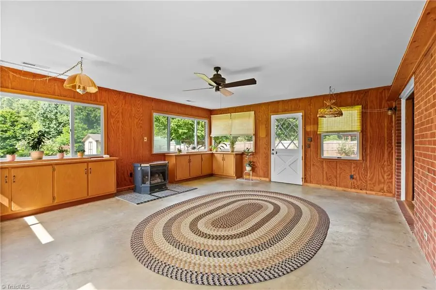 141 Pinelawn Drive, Kernersville, NC 27284 - #3