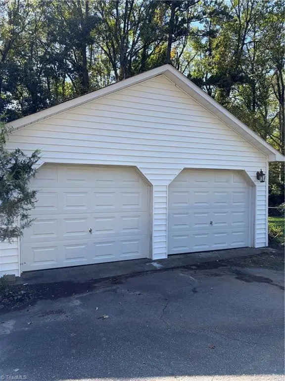 2150 Sallies Lane, Winston Salem, NC 27106 - #2