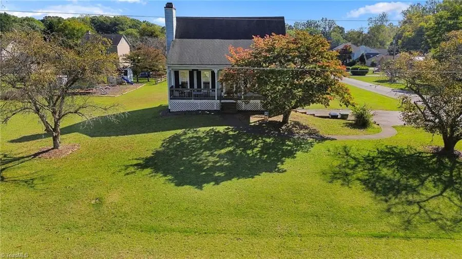 3130 Bethania Ridge Road, Pfafftown, NC 27040 - #2