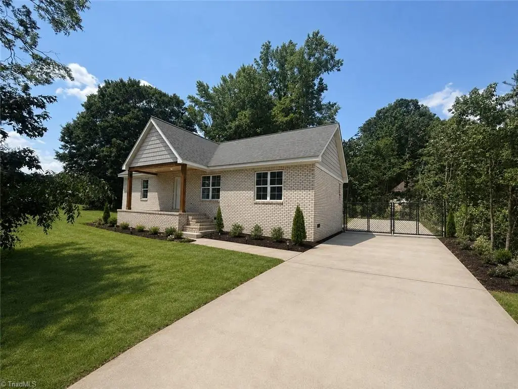 409 Nelson Street, Kernersville, NC 27284 - #1