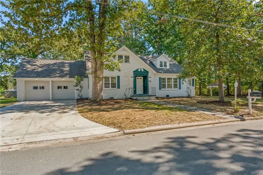 103 Jones Avenue, Thomasville, NC 27360 - #2