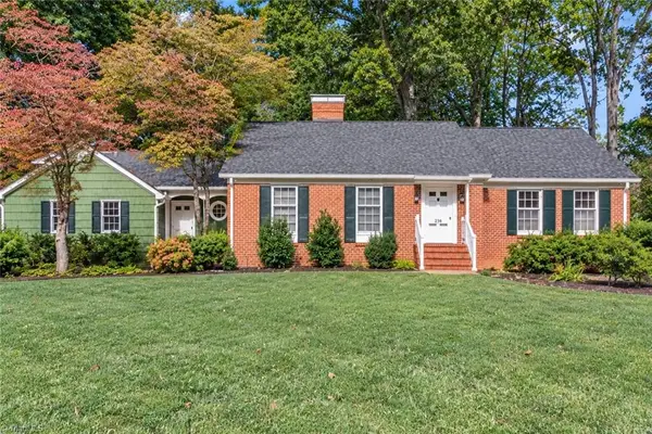 1236 Huntingdon Road, Winston-Salem, NC 27104