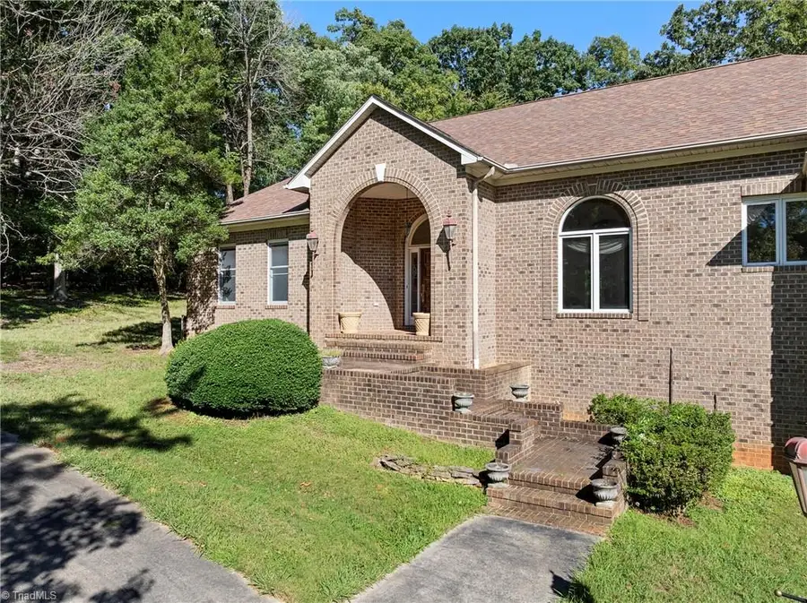 4147 Denton Road, Thomasville, NC 27360 - #3