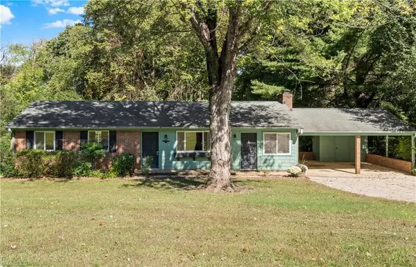3797 Sandalwood Lane, Winston-Salem, NC 27106