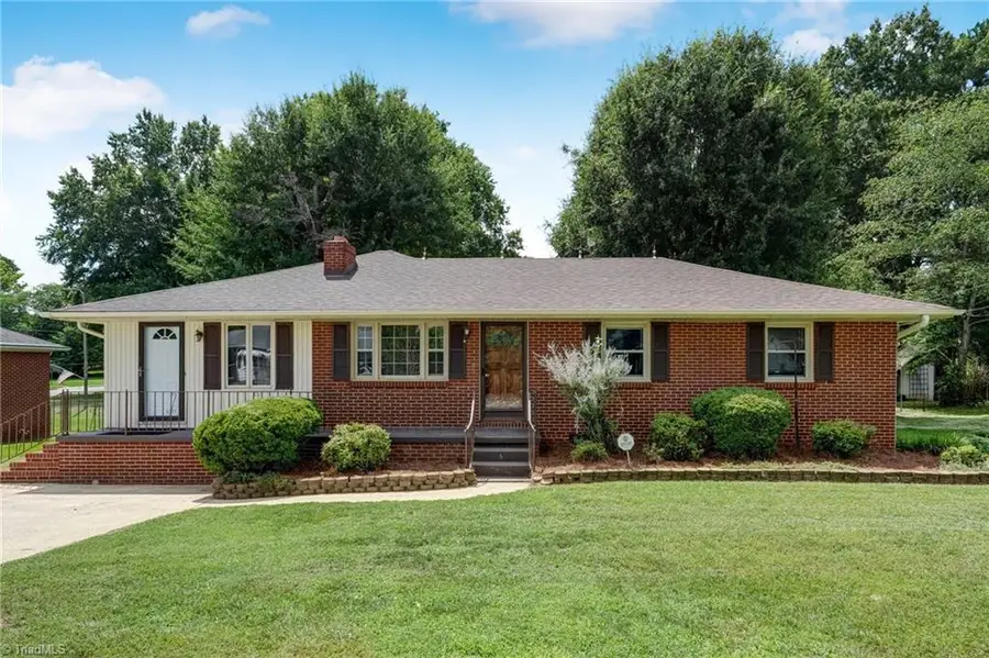 1106 Walnut Street, Reidsville, NC 27320 - #3