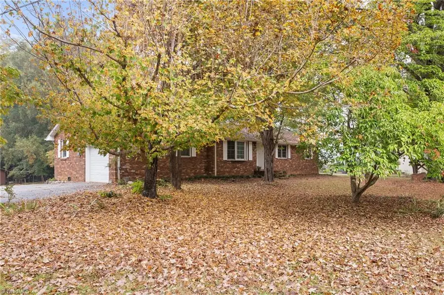 1516 Jonestown Road, Winston Salem, NC 27103 - #3