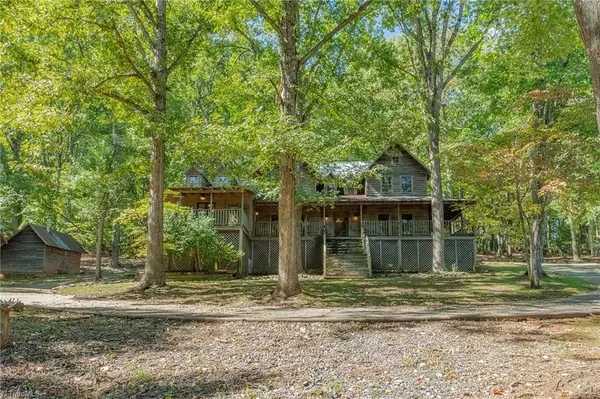 2007 Hopewell Friends Road, Asheboro, NC 27205