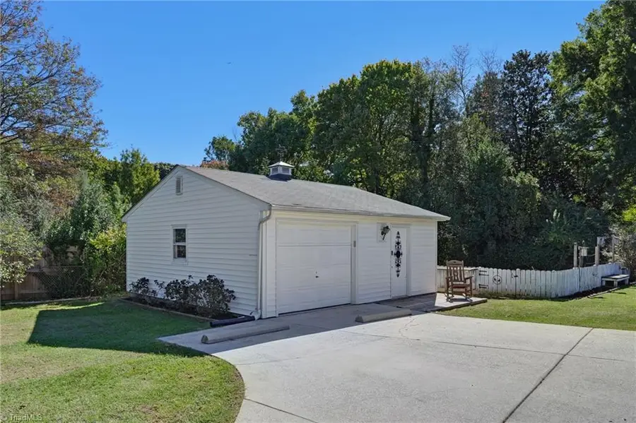 1006 Jefferson Road, Greensboro, NC 27410 - #3