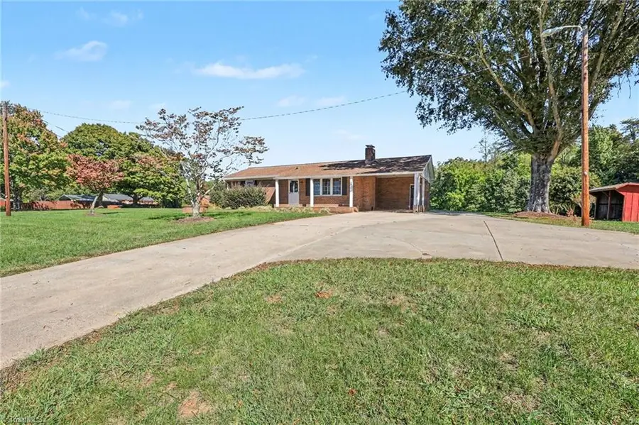 7021 Old Valley School Road, Kernersville, NC 27284 - #3