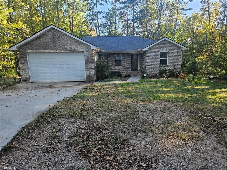 1006 Tyler Court, Winston Salem, NC 27107 - #2