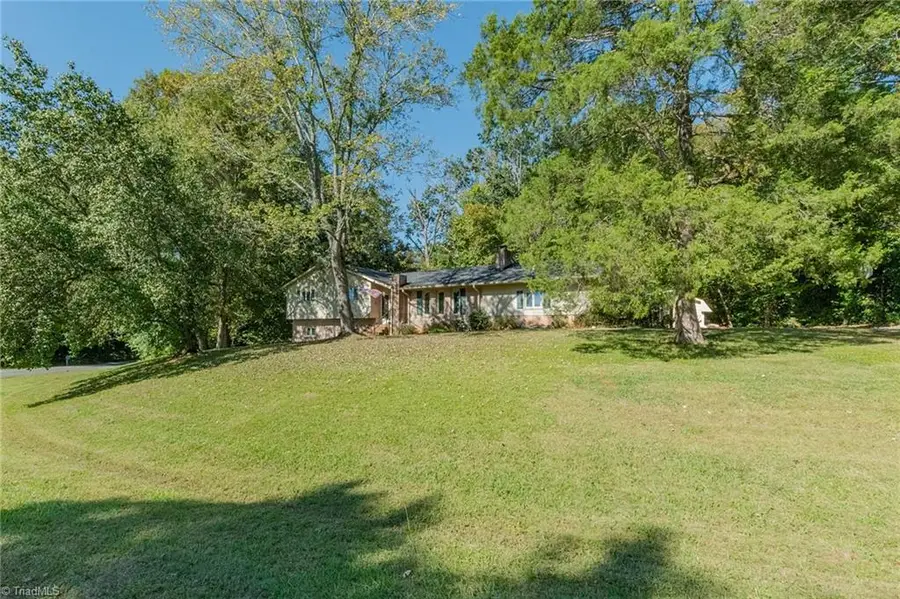 623 Cardinal Drive, Lexington, NC 27292 - #2