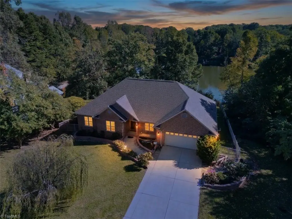 948 Aquaview Drive, Kernersville, NC 27284 - #1