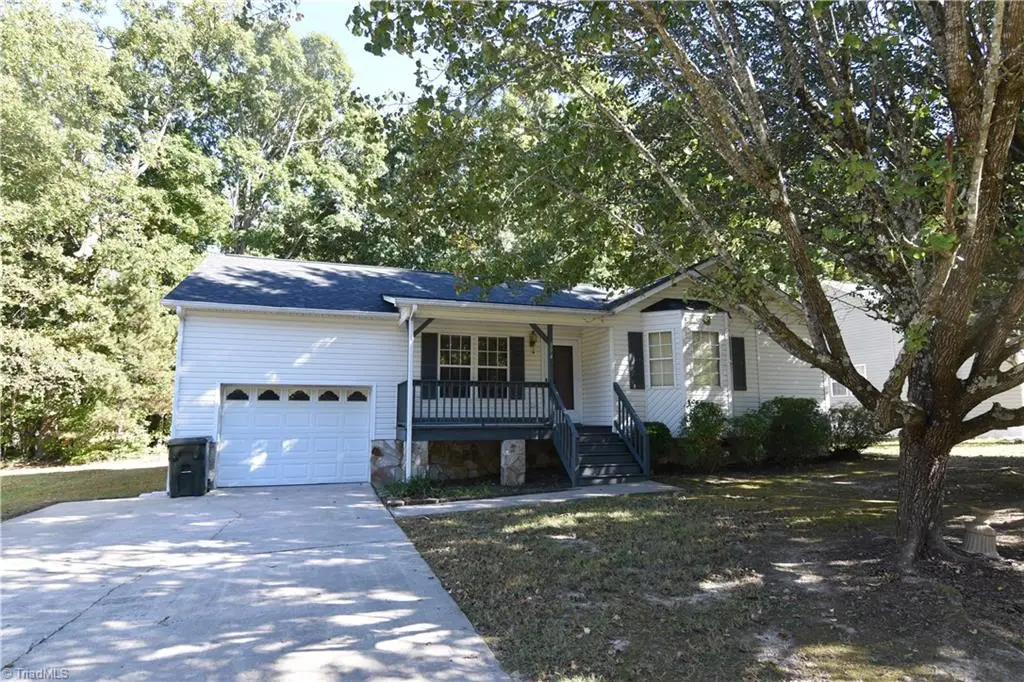 394 Meadow Lark Lane, Thomasville, NC 27360 - #1