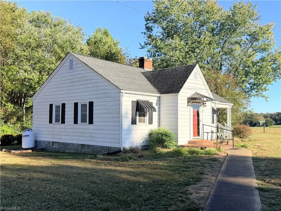 4904 Austin Little Mountain Road, Roaring River, NC 28669 - #2