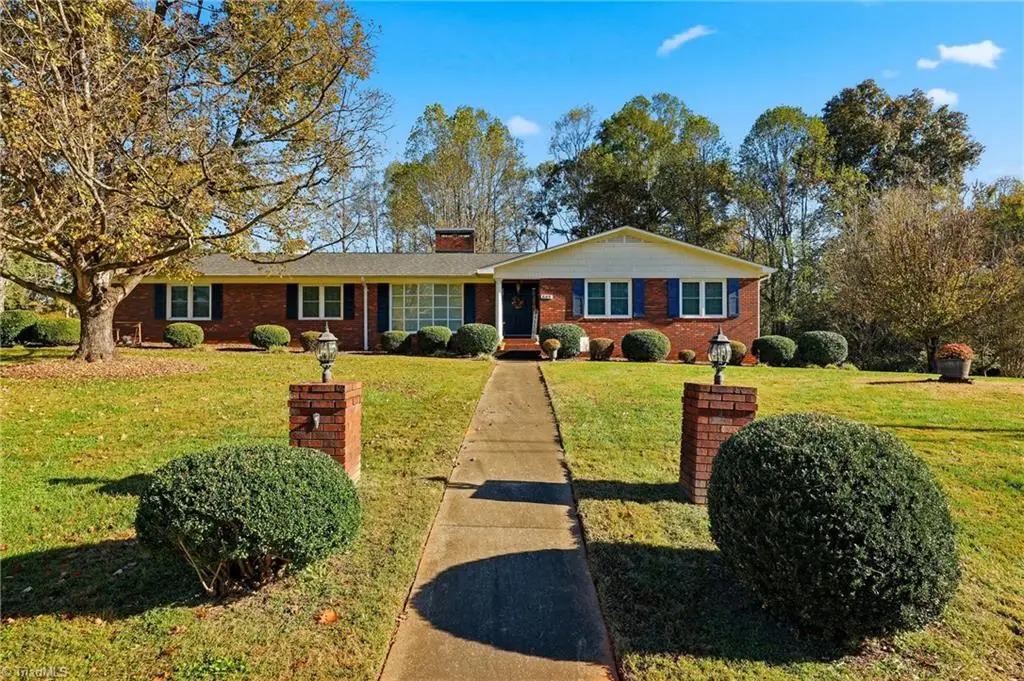 645 Ridgecrest Street, Wilkesboro, NC 28697 - #1