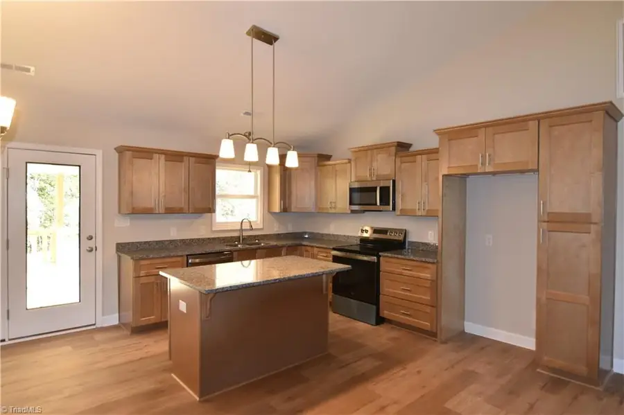 103 Fletchers Farm Drive, Thomasville, NC 27360 - #3