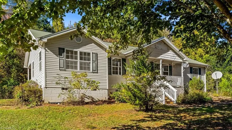 140 Fieldstone Drive, Reidsville, NC 27320 - #3