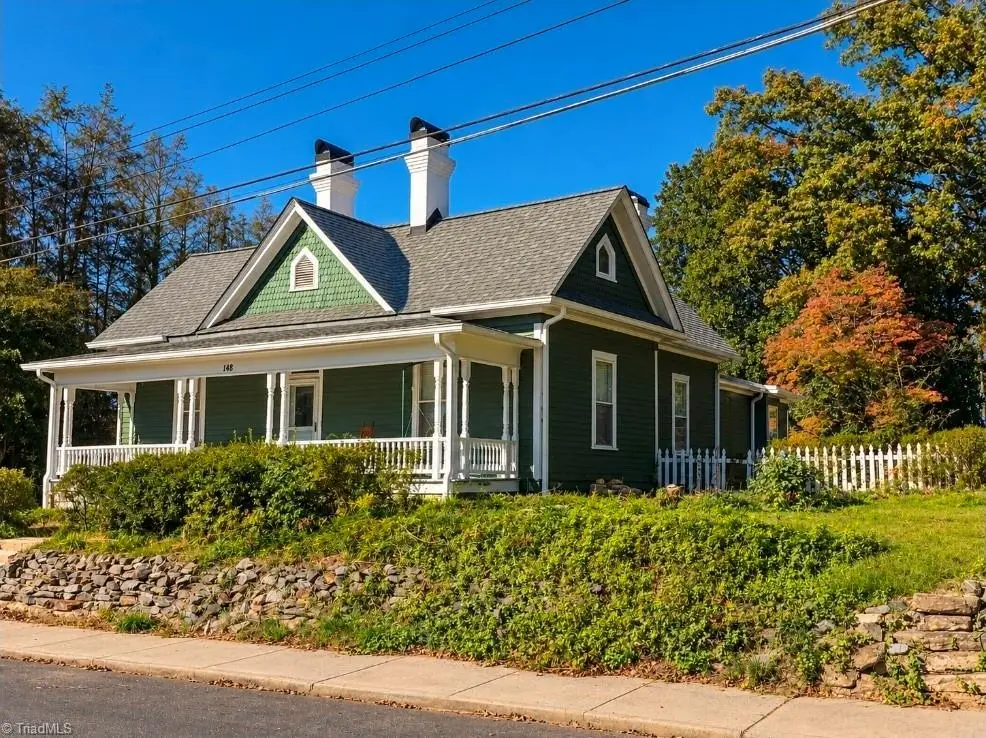 148 W Poplar Street, Mount Airy, NC 27030 - #1