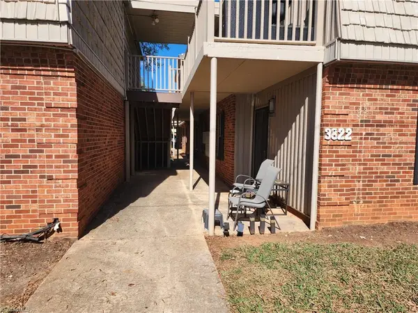3822 Country Club Road, Winston-Salem, NC 27104