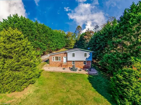 122 Old Childress Avenue, Mount Airy, NC 27030
