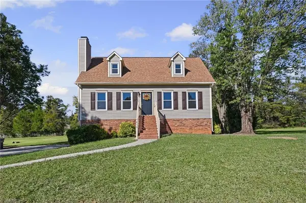 815 Northchester Lane, Winston-Salem, NC 27105