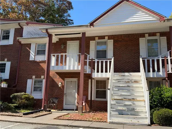 234 Olde Vineyard Court, Winston-Salem, NC 27104