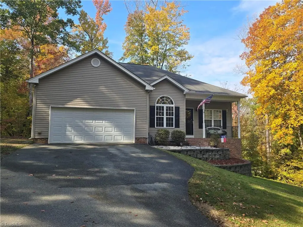 6166 Midway School Road, Thomasville, NC 27360 - #1