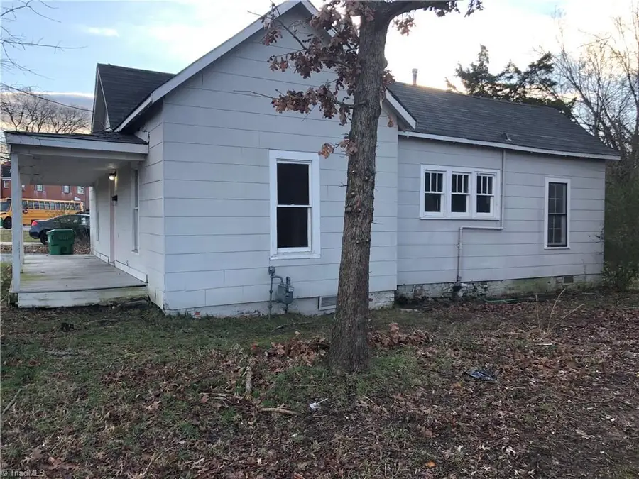 303 Chestnut Drive, High Point, NC 27262 - Image #2