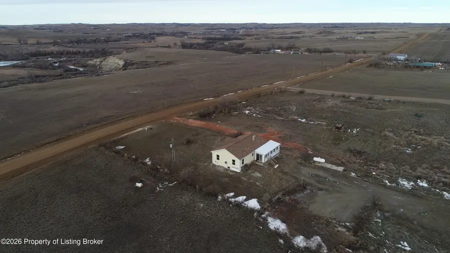 36 Log Cabin Road, Wibaux, MT 59353 - #2