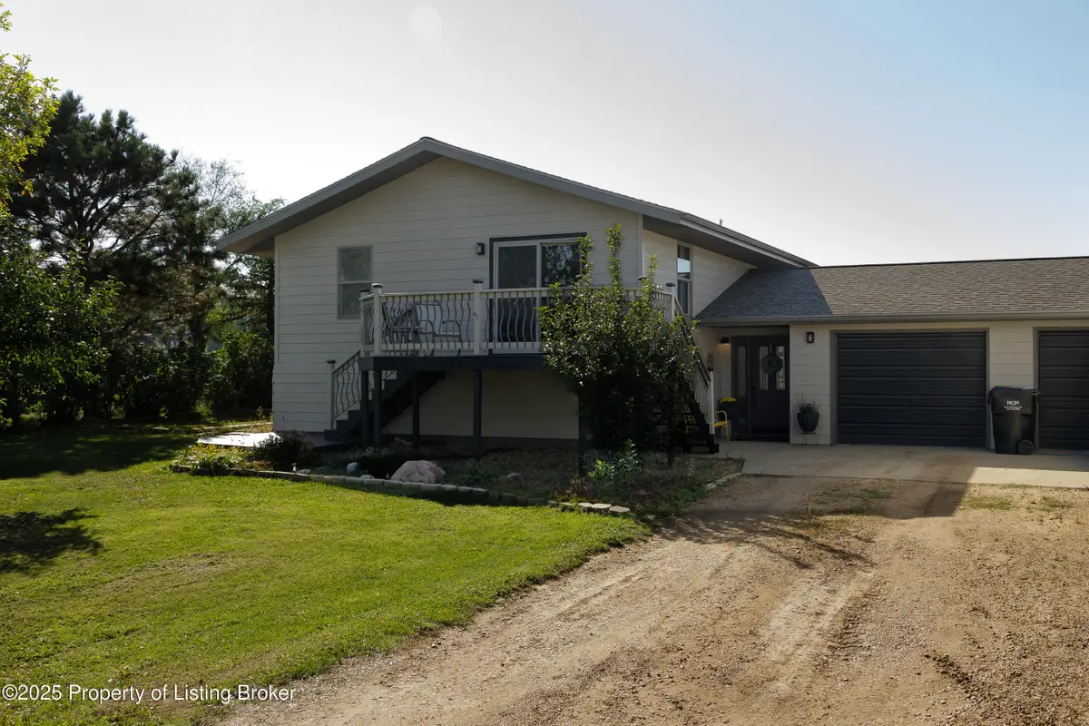 3145 111e Avenue, Dickinson, ND 58601 - #1