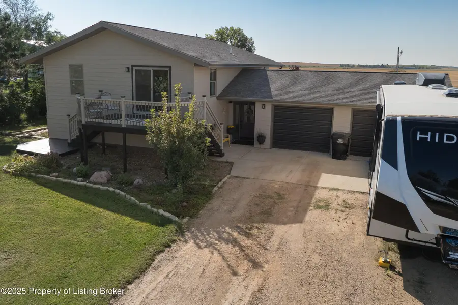 3145 111e Avenue, Dickinson, ND 58601 - #3