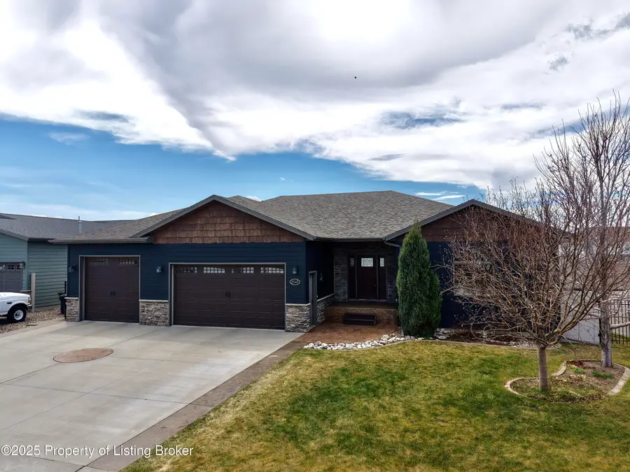 2545 States Boulevard, Dickinson, ND 58601 - #2