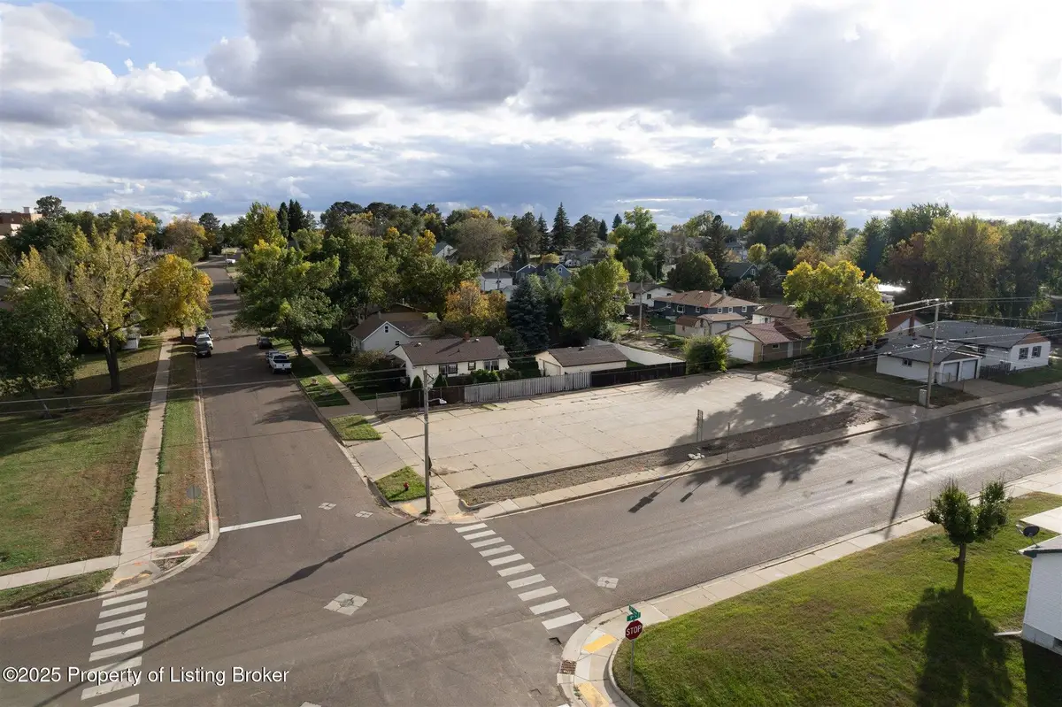 2nd Avenue, Dickinson, ND 58601 - #1