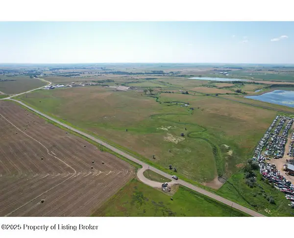 E Villard Street, Dickinson, ND 58601