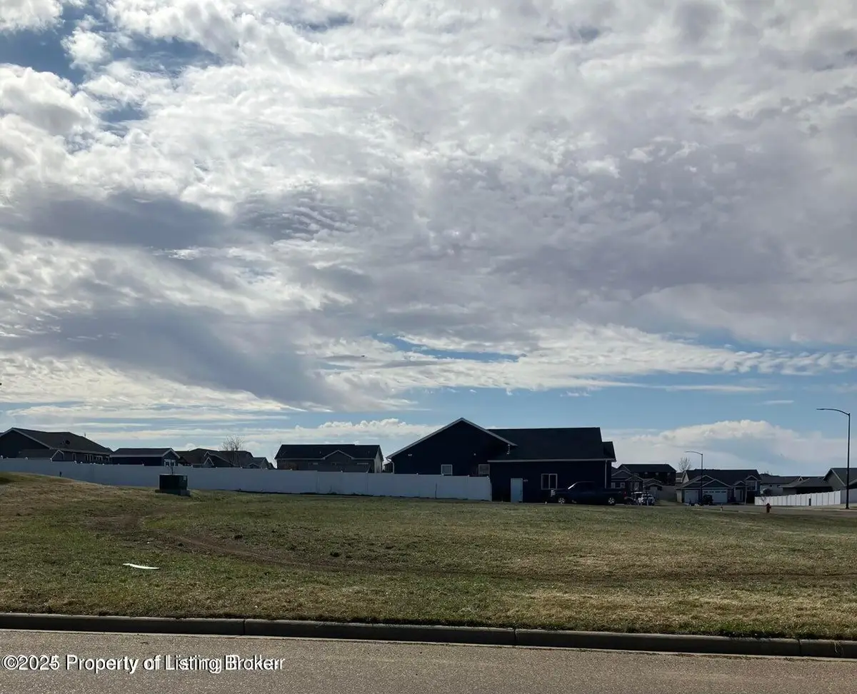 Wahl Street, Dickinson, ND 58601 - #1