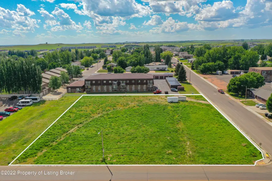 6th Avenue, Dickinson, ND 58601 - #2