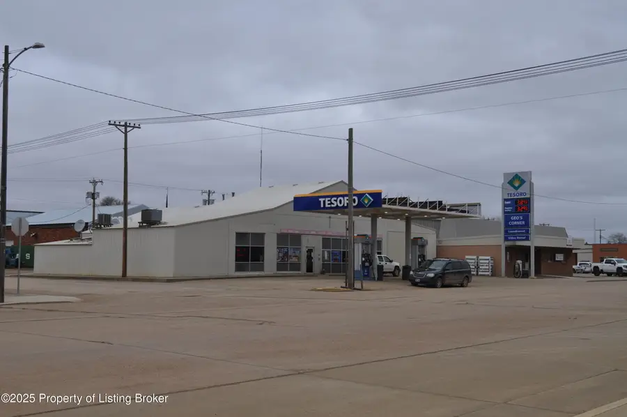 417 Main Avenue, Lemmon, SD 57638 - #3